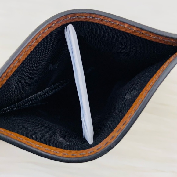 Michael Kors Men’s Harrison Tall Card Case - Picture 5 of 9